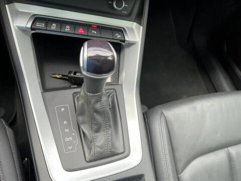 2023 Audi Q3 quattro S line Premium 45 TFSI