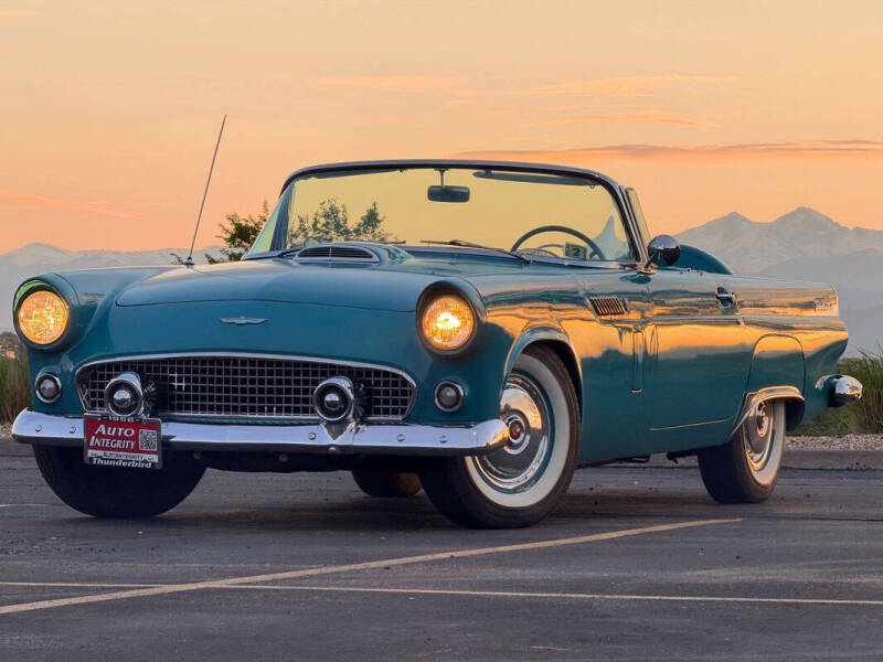 1956 Ford Thunderbird
