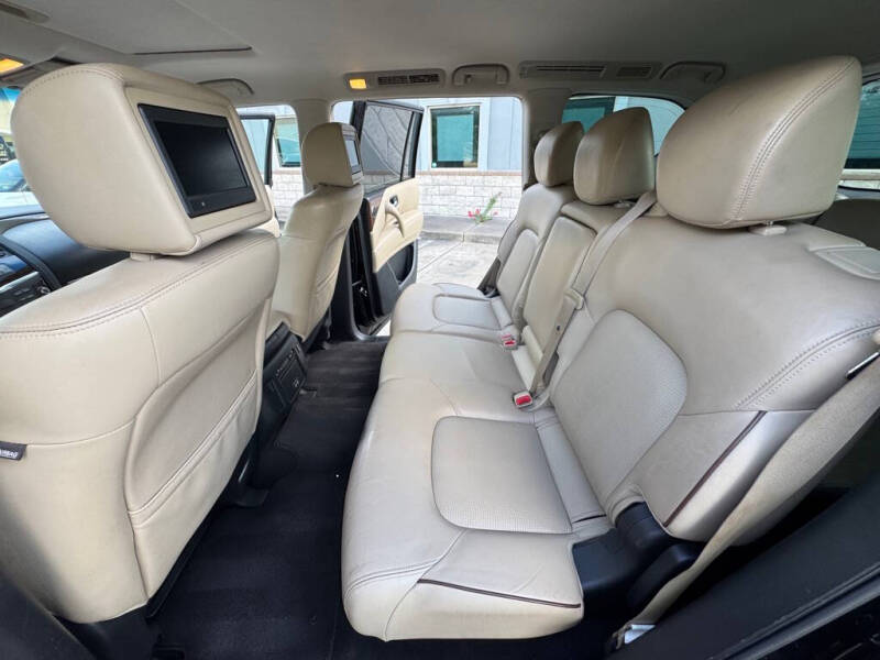 2017 Nissan Armada SV