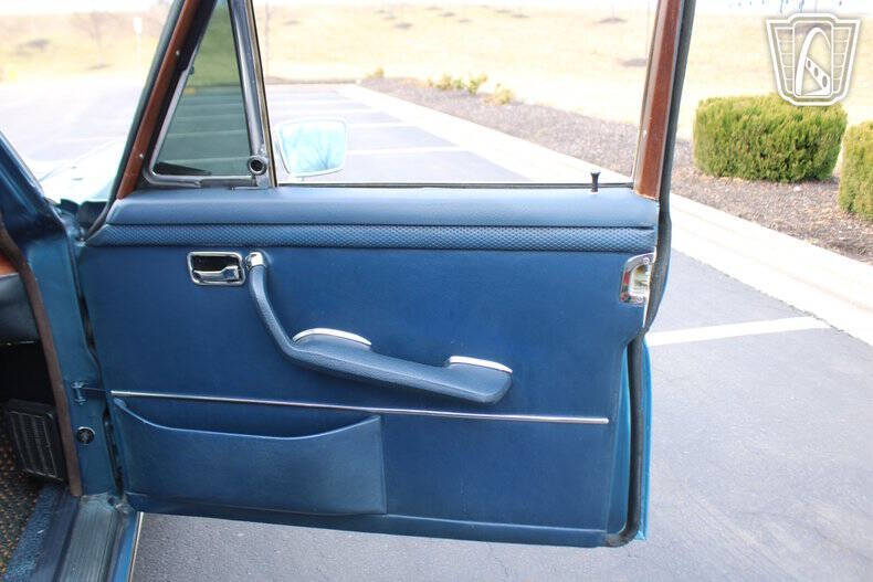 1973 Mercedes-Benz 280-Class