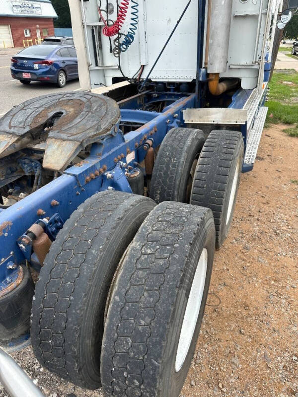 1996 Freightliner FLD112