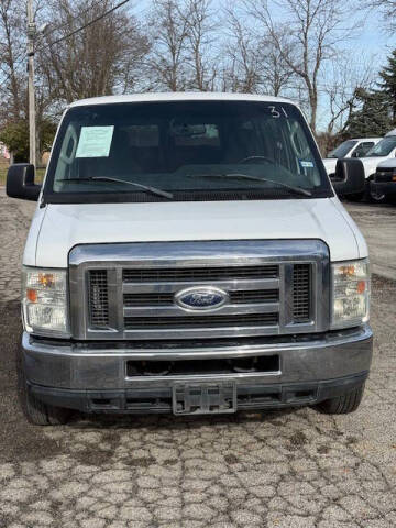 2013 Ford E-Series E-350 SD XLT
