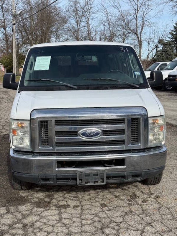 2013 Ford E-Series E-350 SD XL