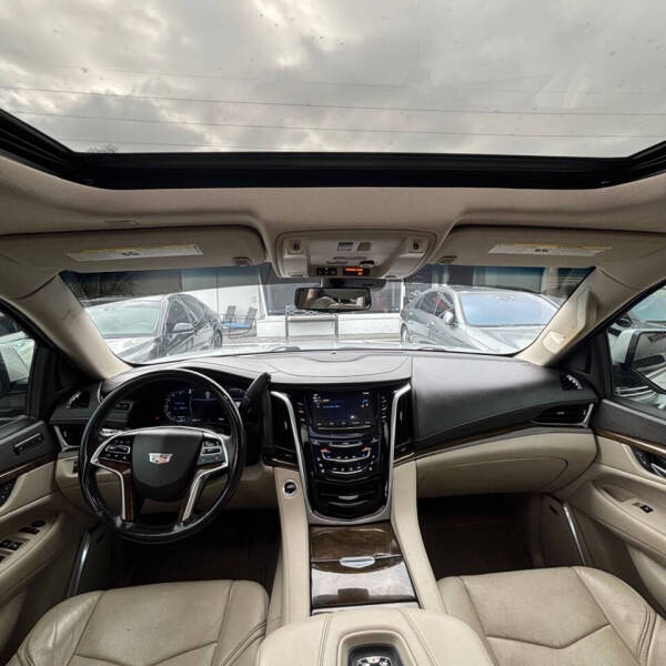 2019 Cadillac Escalade ESV Luxury