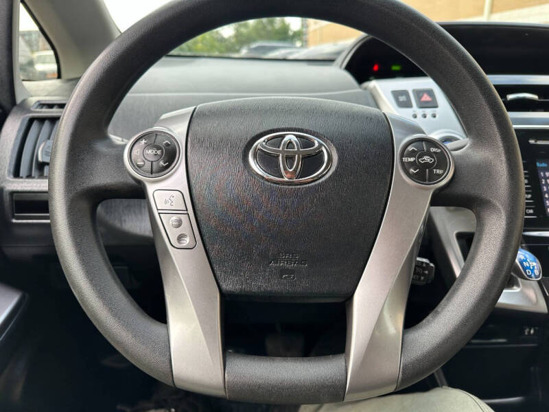 2015 Toyota Prius v Three