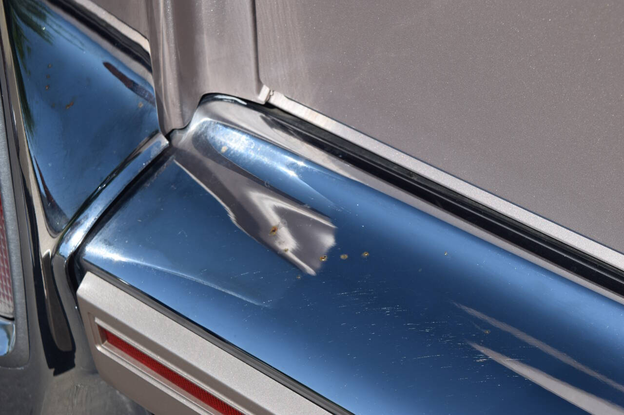 1991 Cadillac Brougham 58