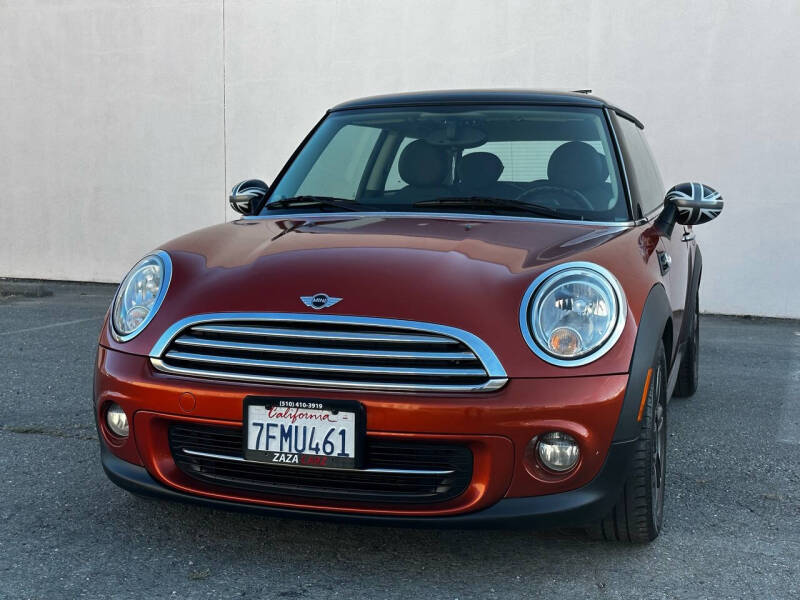 Zaza Carz Inc Car Dealer in San Leandro, CA