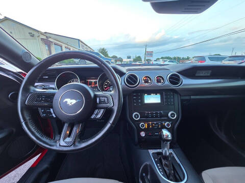 2021 Ford Mustang EcoBoost