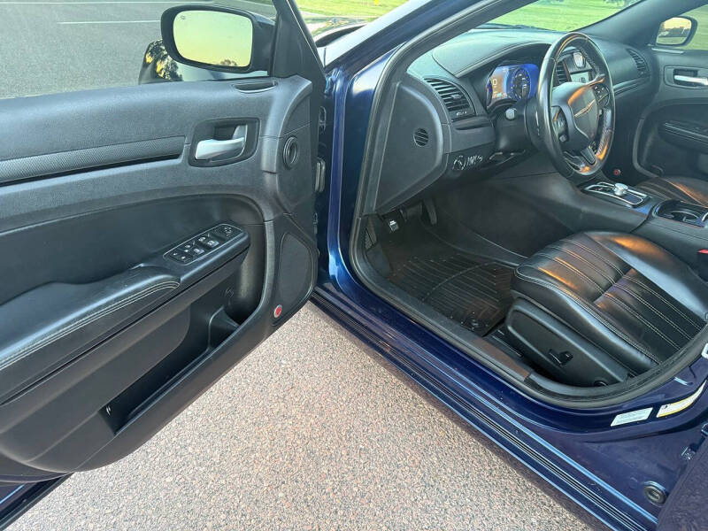 2016 Chrysler 300 S