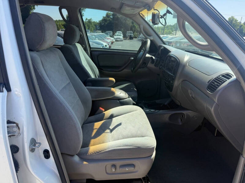 2006 Toyota Sequoia SR5