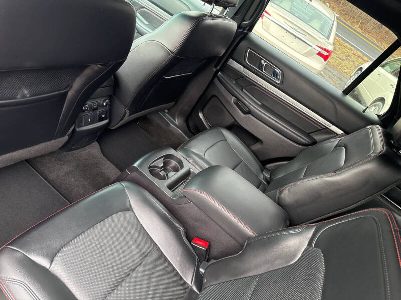 2016 Ford Explorer Sport