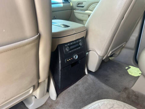 2011 Cadillac Escalade Premium
