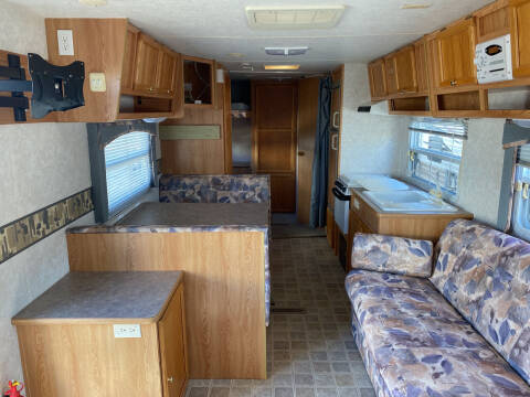 2003 R-Vision Trail Lite