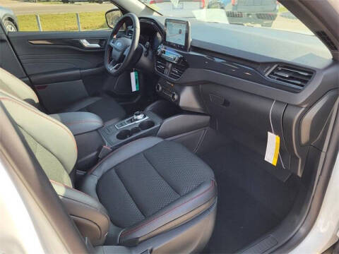 2026 Ford Escape Hybrid ST-Line Select