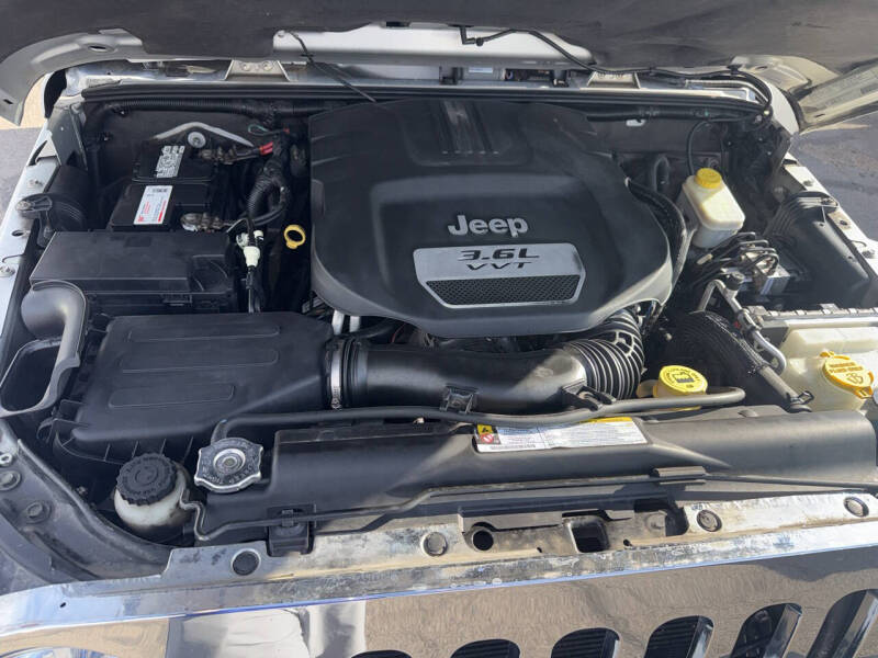 2012 Jeep Wrangler Sahara