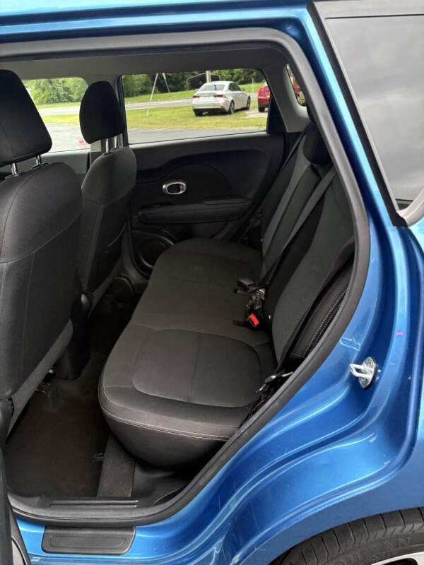 2017 Kia Soul +