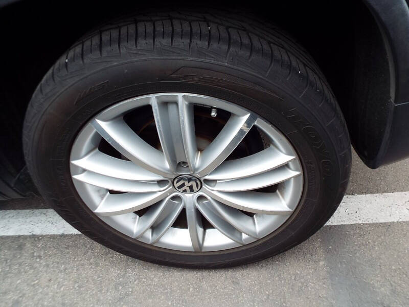 2012 Volkswagen Tiguan SE