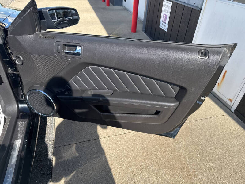 2013 Ford Mustang V6 Premium