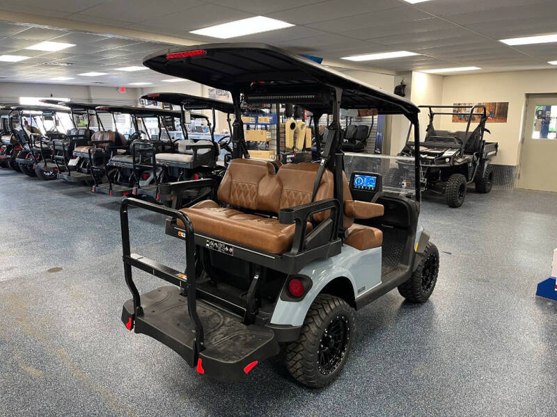 2026 E-Z-GO Summit XTL