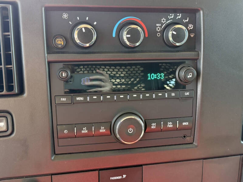 2024 Chevrolet Express 2500