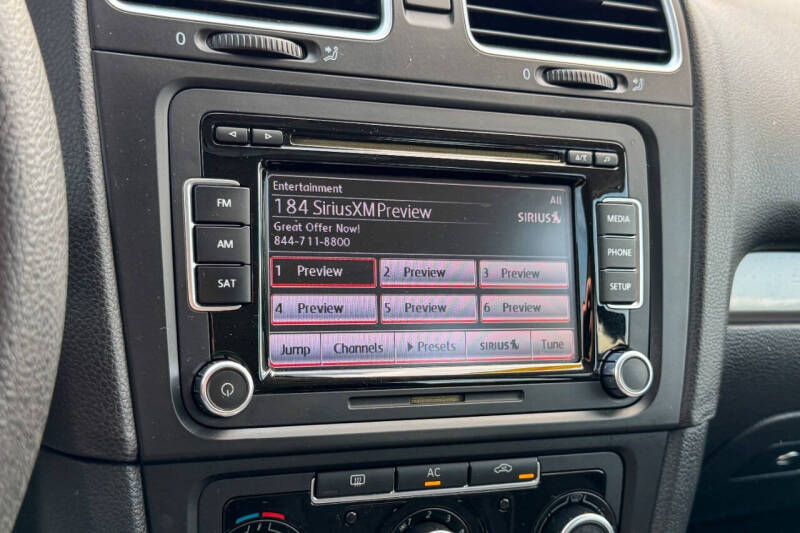 2012 Volkswagen Golf 2.5L PZEV