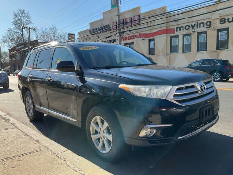 2012 Toyota Highlander SE