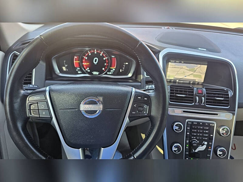 2015 Volvo XC60 T5 Drive-E Platinum