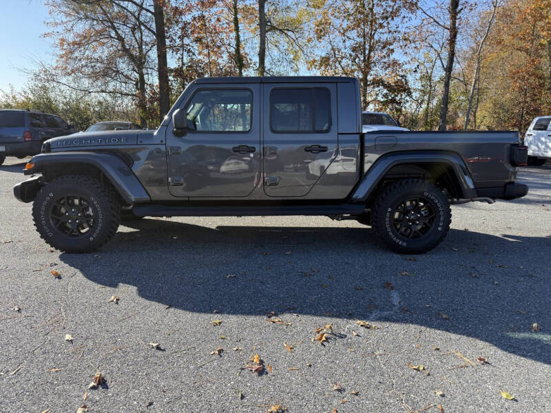 2025 Jeep Gladiator High Tide