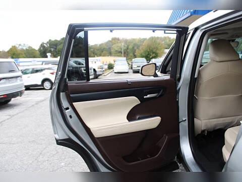 2021 Toyota Highlander Hybrid XLE