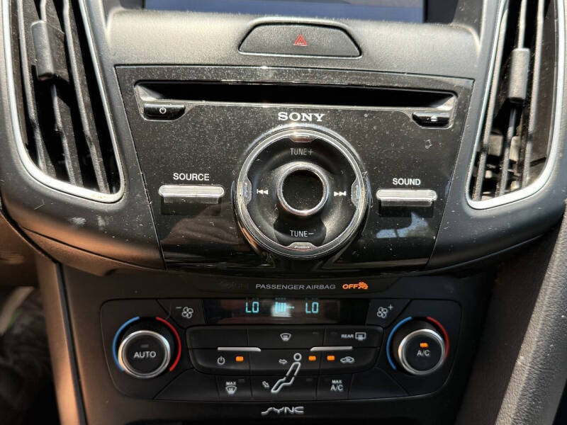 2017 Ford Focus SEL