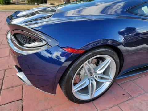 2017 McLaren 570GT