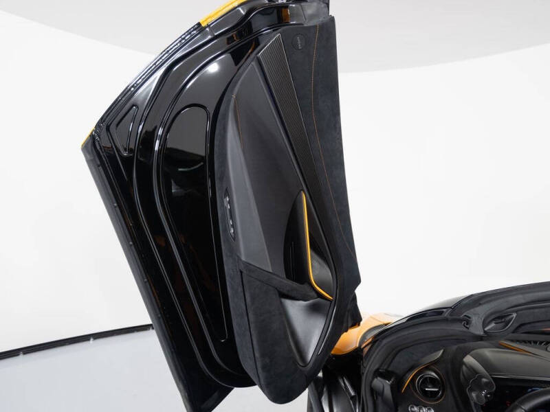 2024 McLaren 750S Spider