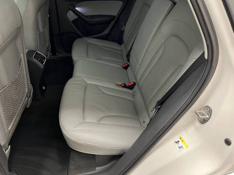 2017 Audi Q3 2.0T Premium