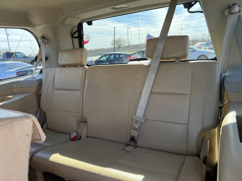 2012 Nissan Armada SV