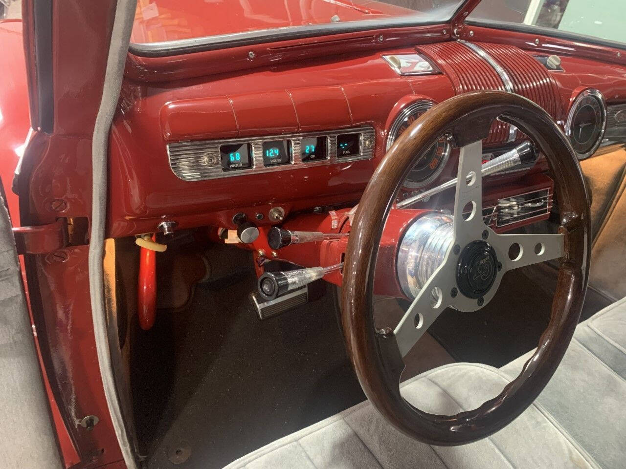 1946 Ford Super Deluxe 21