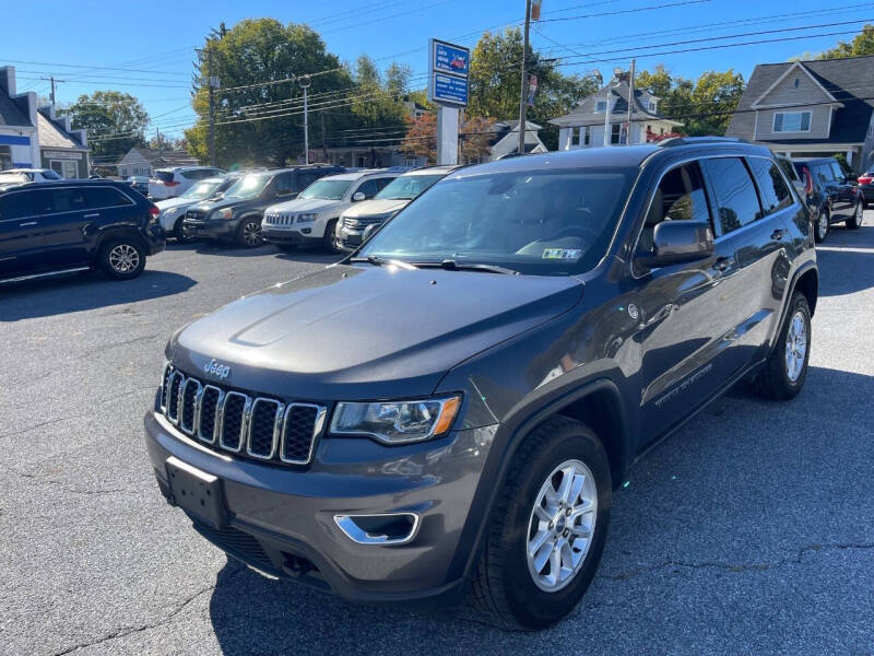 2019 Jeep Grand Cherokee Laredo
