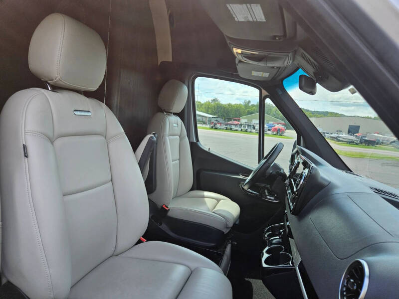 2020 Mercedes-Benz Sprinter 2500