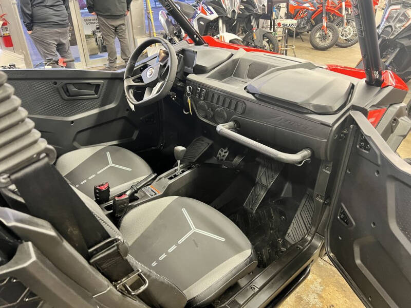 2024 CFMoto 800 ZForce Trail