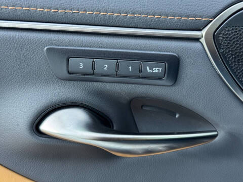 2024 Lexus ES 350 Ultra Luxury