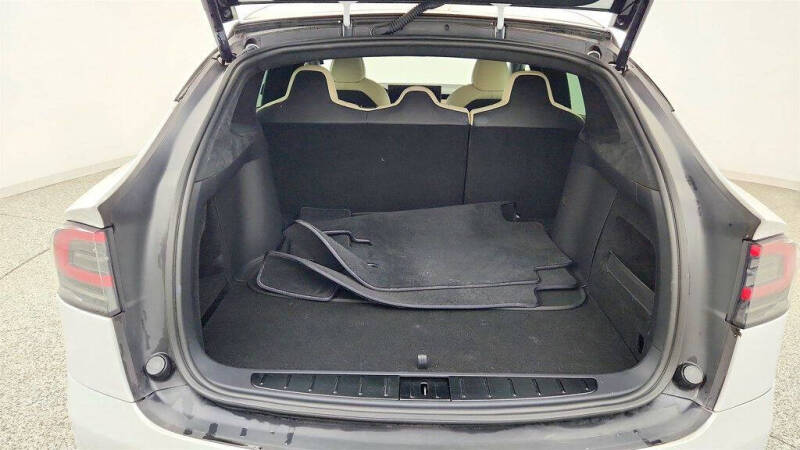 2022 Tesla Model X