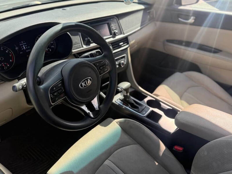 2016 Kia Optima LX