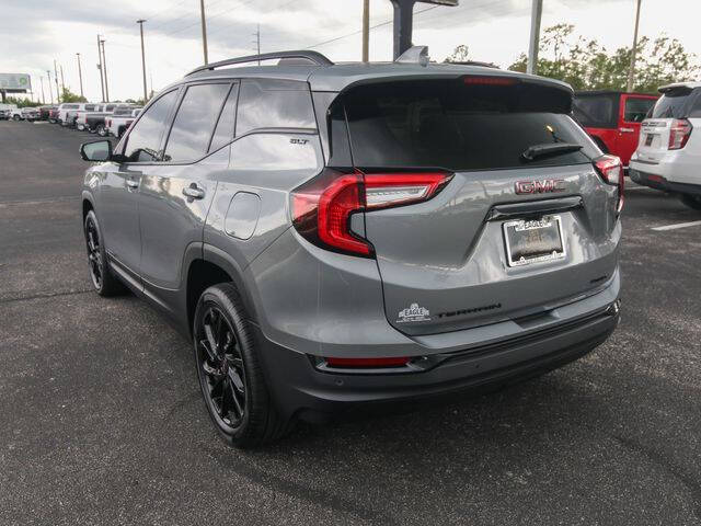 2024 GMC Terrain SLT