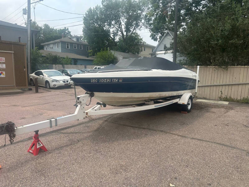 1994 CARAVELLE BOAT CO 20' 0"