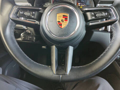 2022 Porsche Macan
