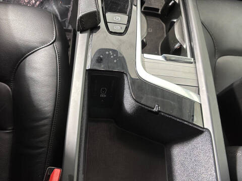 2023 Volvo XC90 B5 Core