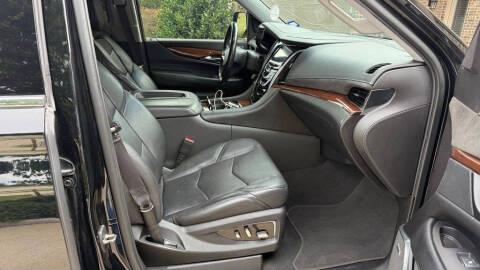 2019 Cadillac Escalade ESV Luxury