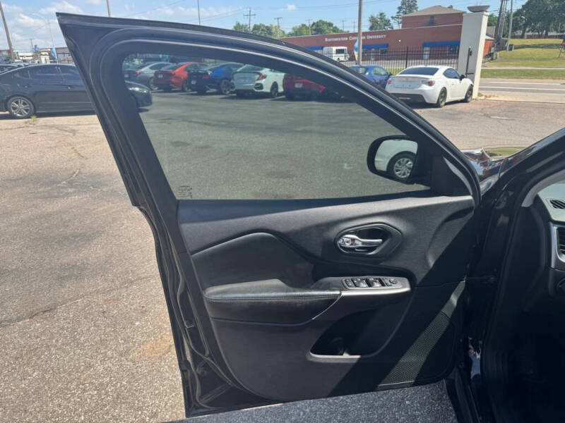 2020 Jeep Cherokee Latitude