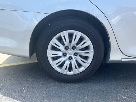 2012 Toyota Camry LE