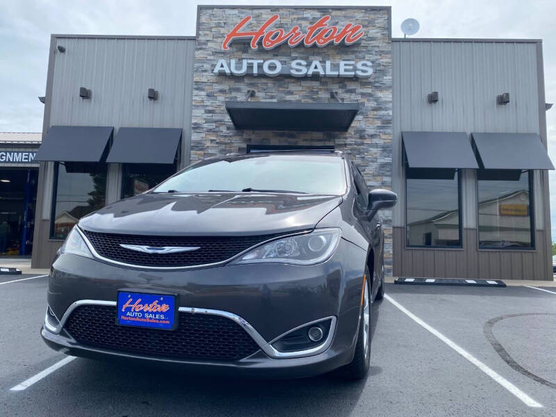 2018 Chrysler Pacifica Touring L