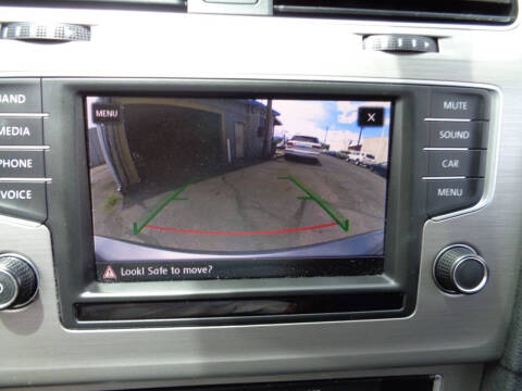 2017 Volkswagen Golf TSI S